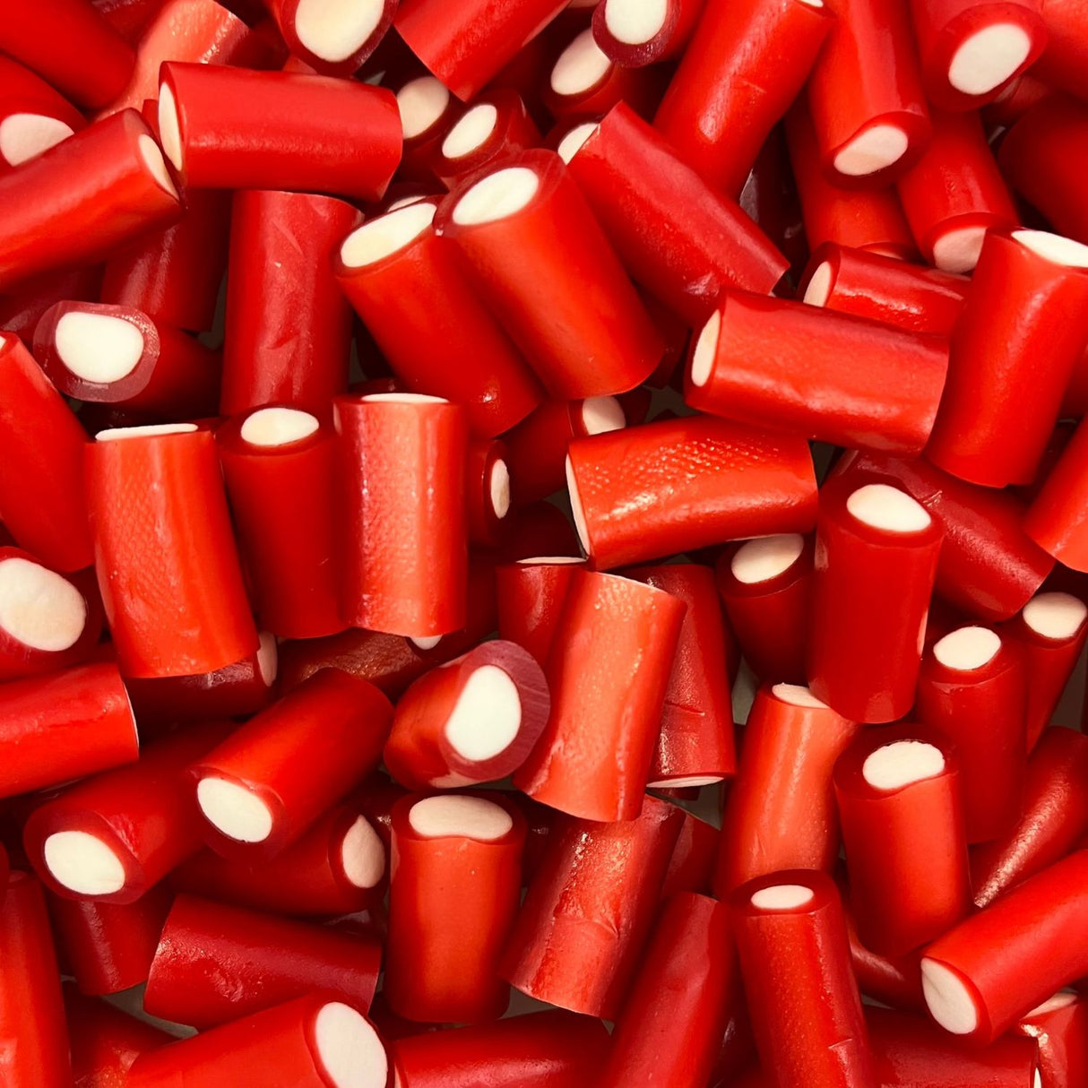 Saure Bonbons mit blauer Zunge