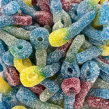 Saure Bonbons mit blauer Zunge